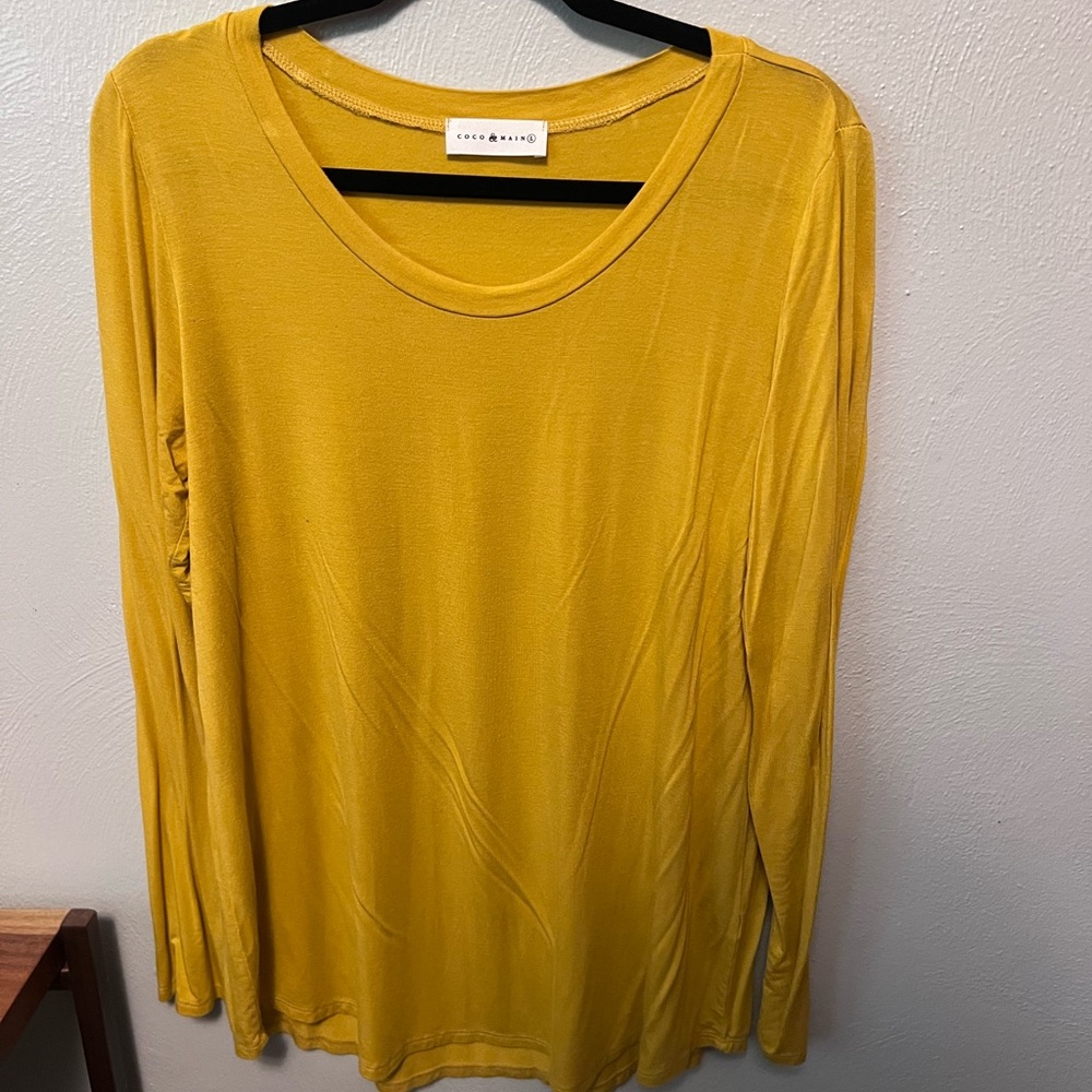 Coco & main long sleeve top